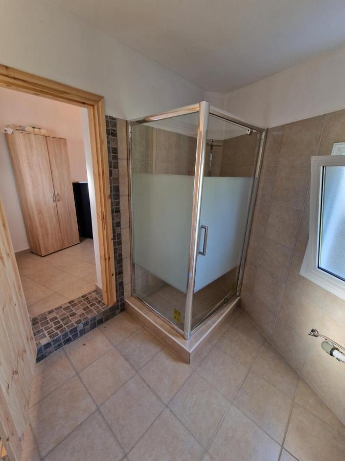 아그로스 Aprosmeno Jacuzzi House 4 아파트 외부 사진